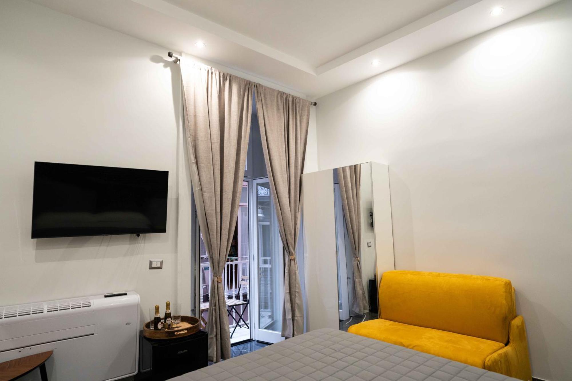 Worldwidesuites Napoli Exterior foto