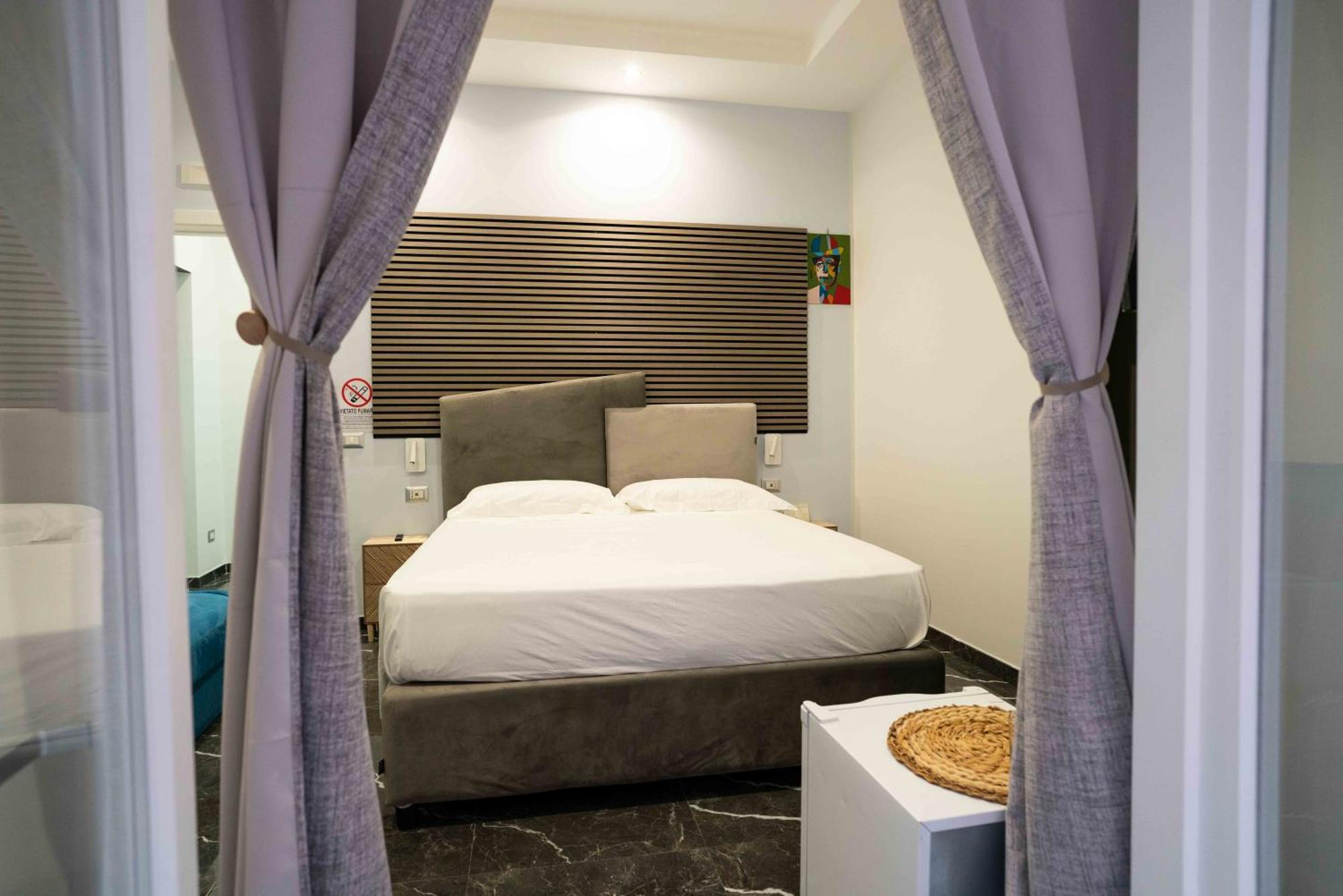 Worldwidesuites Napoli Exterior foto